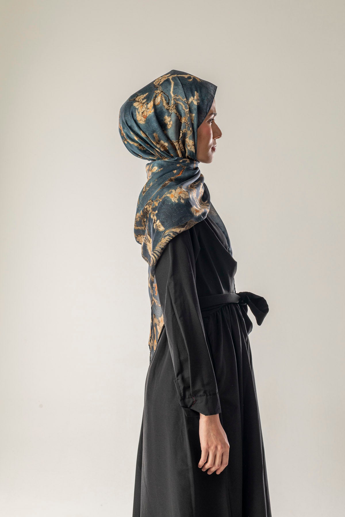 Almonde Taş Gri İpek Vual Şal