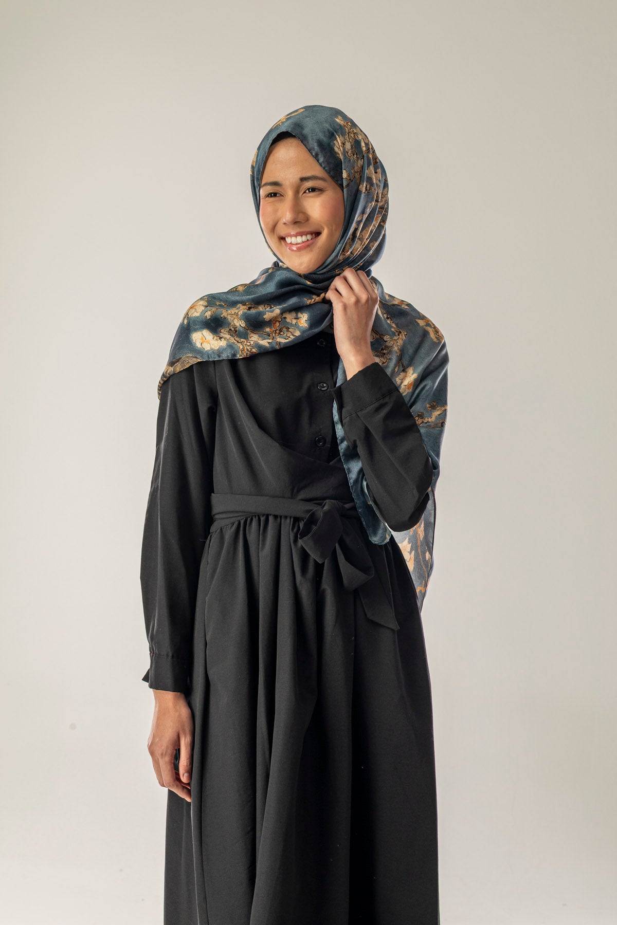 Almonde Taş Gri İpek Vual Şal