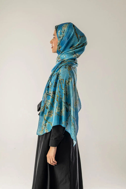 Almonde Su Mavi İpek Vual Şal Fleur